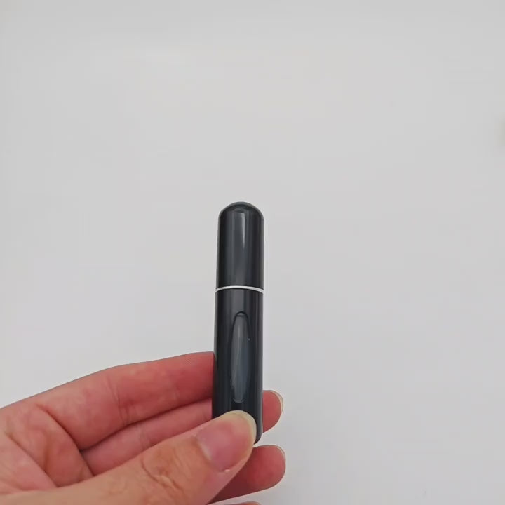 Last inn video: Mini påfyllbar parfymeflaske